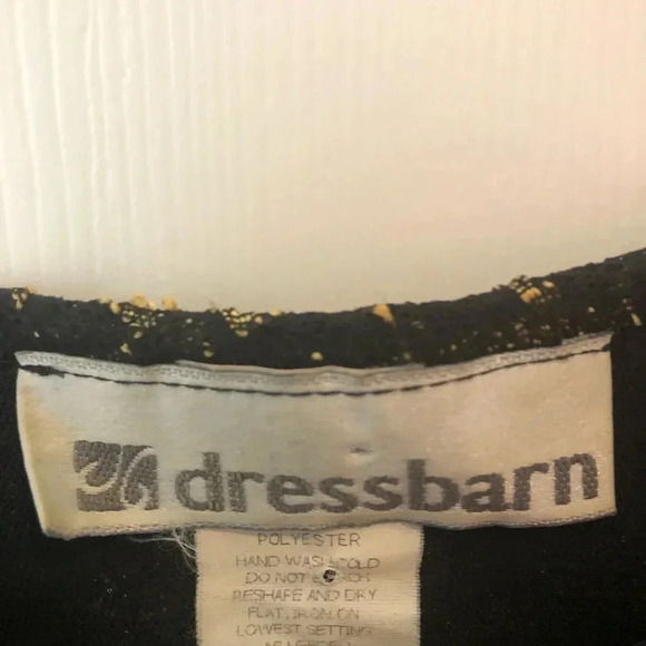 Dress barn woman’s tank size sm - Picture 2 of 3